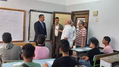 وكيل وزارة التعليم بالجيزة يتفقد انتظام الدراسة عقب انتهاء إجازة العيد