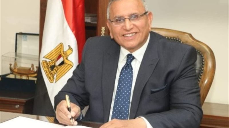 الدكتور عبدالسند يمامة