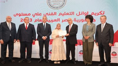 وزير التعليم يطلق اسم الدكتور محمد مجاهد على إحدى المدارس