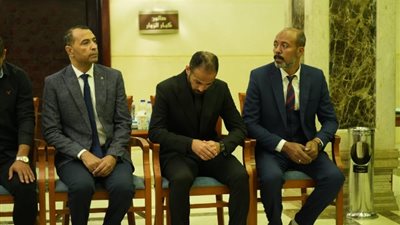 لم يتأخر أحد، محمد الشناوي ونجوم الرياضة يواسون وليد سليمان في وفاة والده