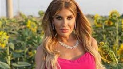 محاكاةً للبرامج الواقعية، ريتا حرب تقدم «قسمة ونصيب» على جزيرة معزولة