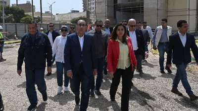 مدبولي يتفقد أعمال إنشاء مبنى ديوان عام محافظة دمياط وتطوير المنطقة المُحيطة