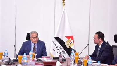 وزير العمل: نستهدف دمج القطاع غير الرسمي وتشجيع الشباب على العمل الحر