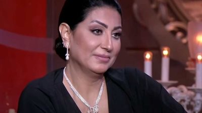 وفاء عامر عن مشهد ضربها فى حق عرب: قولت لرياض الخولي «هو أنت جوزي»