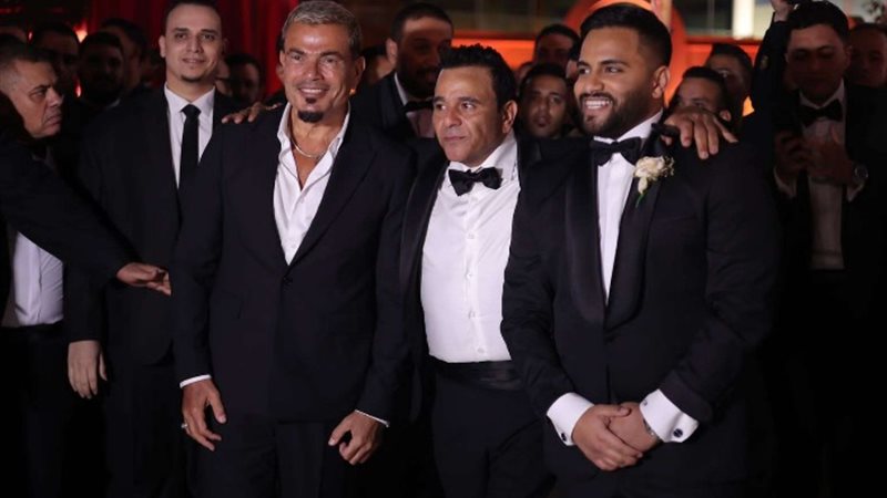 عمرو دياب في حفل زفاف نجل محمد فؤاد