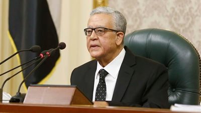 رئيس مجلس النواب يهنئ الرئيس السيسي بالذكرى الـ 42 لتحرير سيناء
