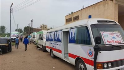 توقيع الكشف الطبي بالمجان على 1085 شخصا بقرية الكاشف الجديد بدمياط