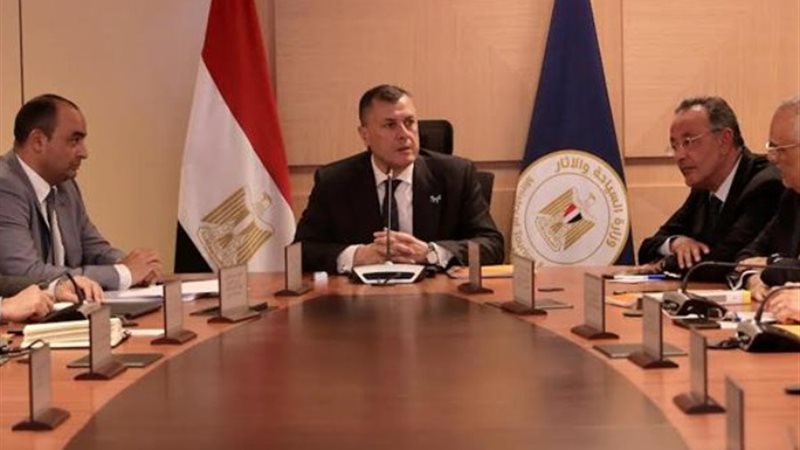أحمد عيسى وزير السياحة والآثار