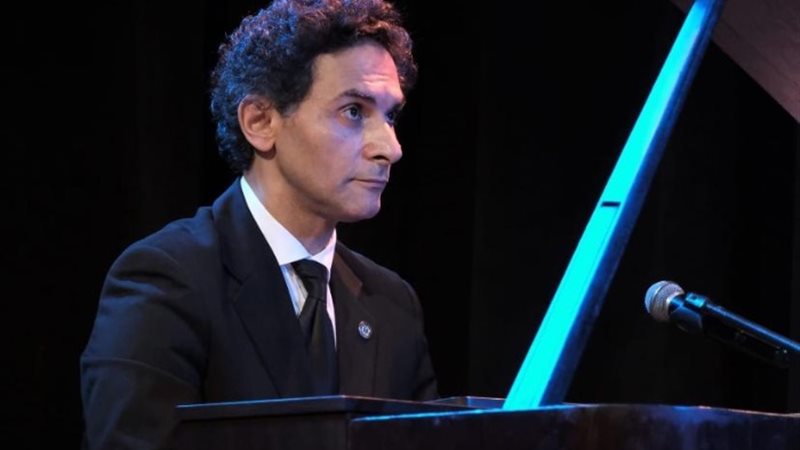 إيهاب عز الدين