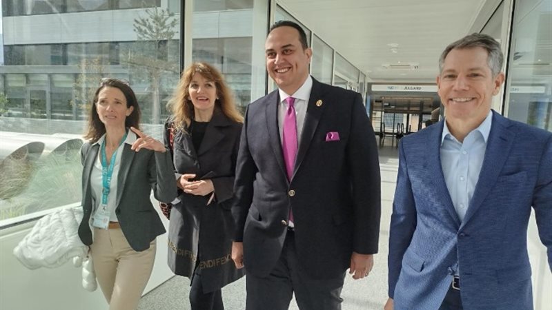 زيارة رئيس هيئة الرعاية الصحية إلى سويسرا