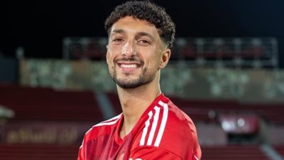 على طريقة هالاند، أبو علي يحرز الهدف الثاني للأهلي بمرمي مازيمبي (فيديو)