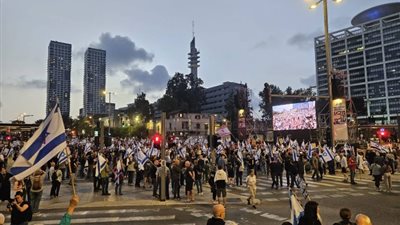 عائلات المحتجزين الإسرائيليين بغزة: حان وقت عقد صفقة تعيد جميع للوطن