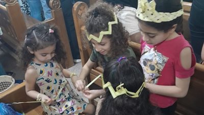 صلبان وتيجان، فرحة الأطفال بعيد أحد السعف في كنائس مصر (صور)