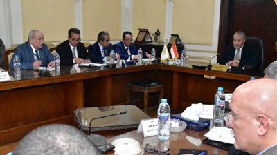 التموين تتسلم 750 ألف طن قمح حتى الأن وتفتح نقاط الاستلام خلال الأعياد