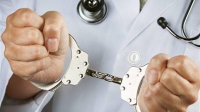 القبض على خريج شريعة وقانون منتحل صفة طبيب أسنان في المنوفية