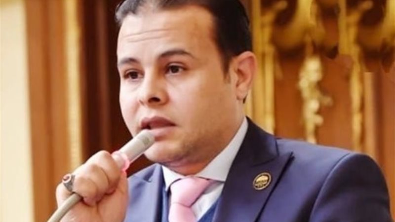 النائب مدحت الكمار
