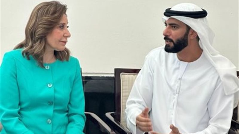 وزيرة الثقافة ونظيرها الإماراتي