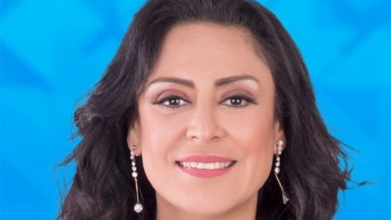 الإعلامية مني عراقي