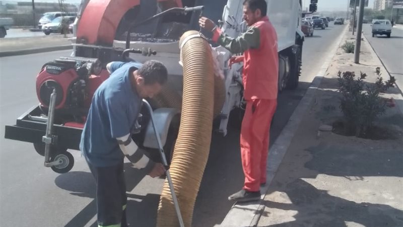 حملة نظافة بأحياء ومياديين