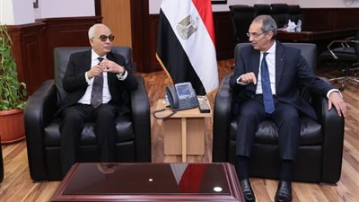 تنسيق مشترك بين «التعليم والاتصالات» لزيادة مدارس WE للتكنولوجيا بالمحافظات