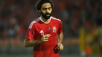 بديلاً لـ عبدالقادر، حسين الشحات يعود للمشاركة مع الأهلي أمام الإسماعيلي
