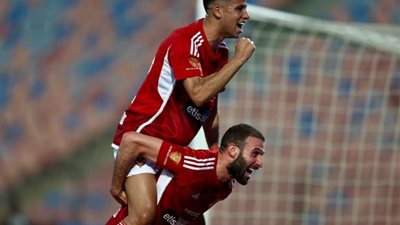 الأهلي يقسو على الاتحاد السكندري بثلاثية في الشوط الأول