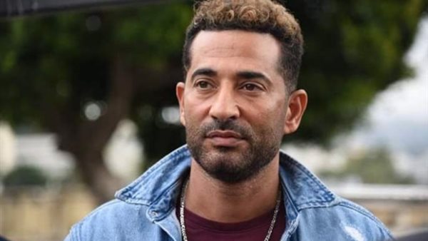 الفنان عمرو سعد