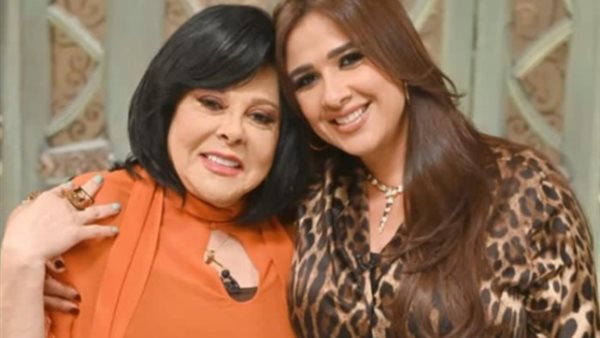 ياسمن عبد العزيز