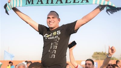 أحمد عيد عبد الملك, انتشل غزل المحلة من المظاليم في عام واحد