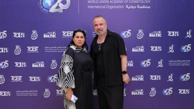 الفنان صبحى خليل يشارك بالملتقي التجميلي التاسع في دبي