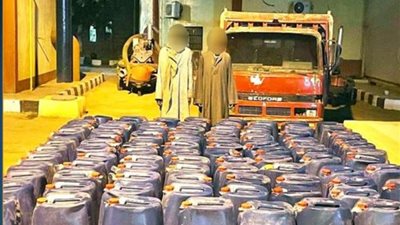 5 طن سولار، ضبط مالك محطة وقود وسائق لترويجهم مواد بترولية خارج الأسواق