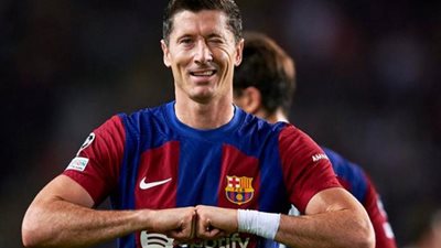 ليفاندوفسكي يقود هجوم برشلونة أمام ريال سوسيداد بالدوري الإسباني