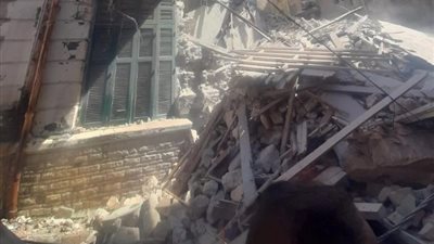 مفاجأة في معاينة عقار العطارين المنهار، صادر ضده قرار إزالة منذ عام