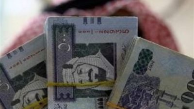 تباين سعر الريال السعودي أمام الجنيه المصري اليوم بمنتصف التعاملات