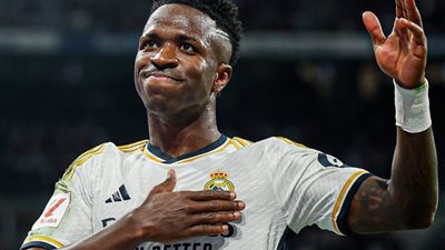ريال مدريد يصعق ألافيس بخماسية نظيفة في الدوري الإسباني (فيديو)