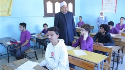 رئيس قطاع المعاهد يكشف لـ