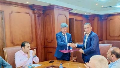 «تجارية دمياط» توقع برتوكول تعاون مع جهاز تنمية المحافظة لتطوير منشآت الغرفة