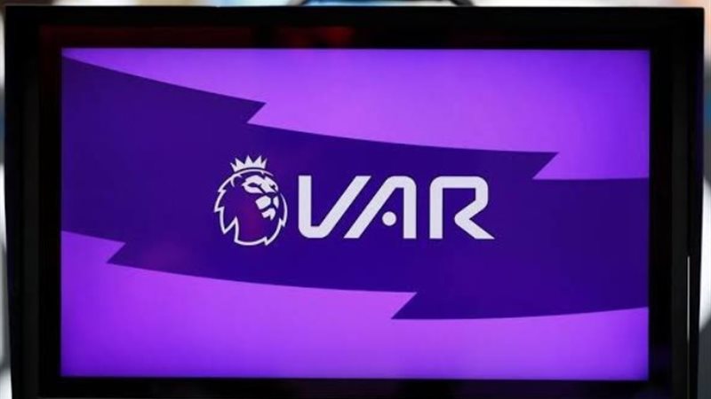 حكم الفيديو المساعد «VAR»