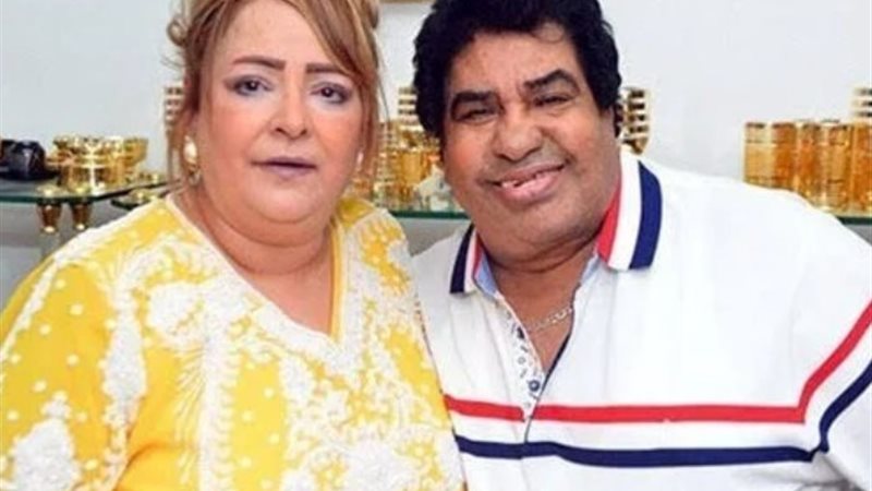 احمد عدوية وزوجته