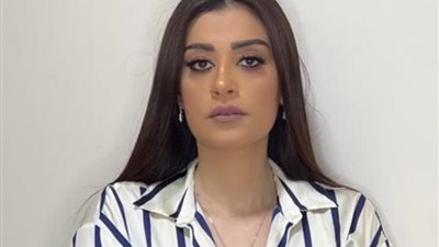 الإعلامية ريهام عياد تُعلن طلاقها من والد بناتها: «بناءً على رغبتي»