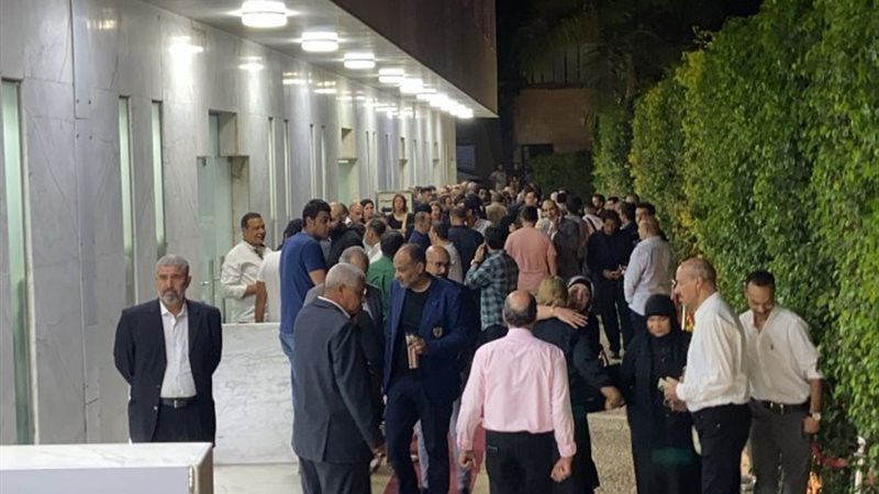 عزاء زوجة المطرب أحمد عدوية