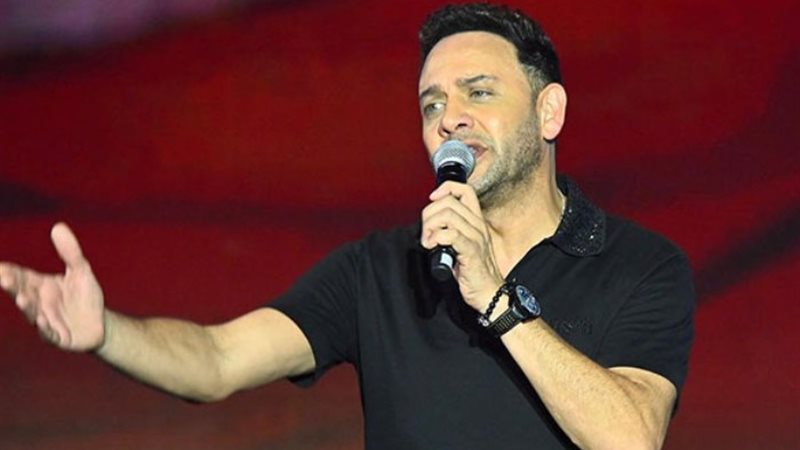 مصطفى قمر