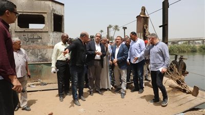 حبس سائقي الميكروباص والمعدية في حادث أبو غالب، و«الدفاع المدني» يبحث عن المفقودين