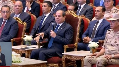 الرئيس السيسي: «إحنا محتاجين نزرع بدل القصب منتجات لا تستهلك المياه»