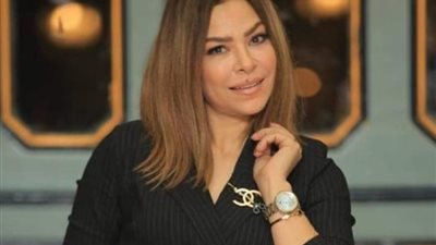 ألفت عمر: لاعبو الأهلي «رجالة»، والجمهور هيفرح ببطولة أفريقيا النهاردة