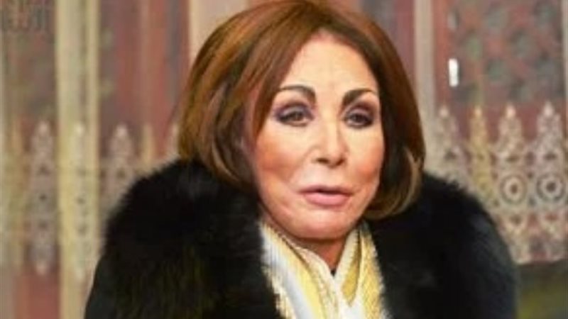 لبنى عبد العزيز