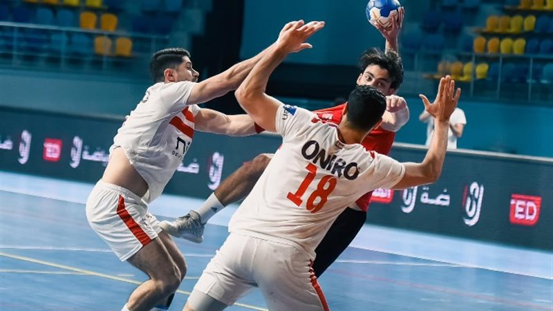 لاعبي الأهلي والزمالك لكرة اليد