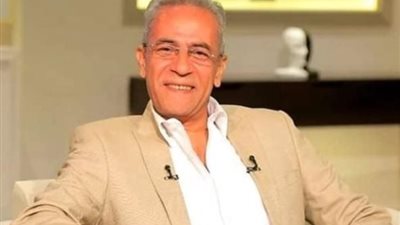 لطفي لبيب يعاتب صبري فواز على الهواء: «زعلان منه»، والأخير يرد