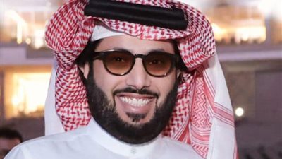 تركي آل شيخ ينفي طلبه لعب السوبر الإفريقي في السعودية