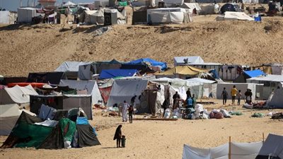مدفعية الاحتلال تستهدف محيط دوار زعرب غرب مدينة رفح الفلسطينية